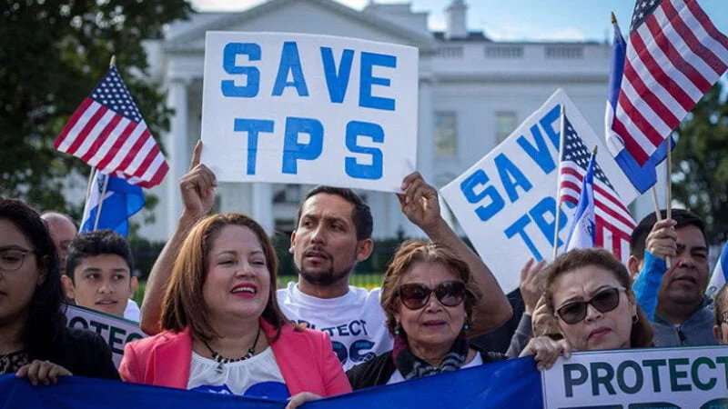 Un Tribunal valida teminar con el TPS y abre la puerta a las deportaciones