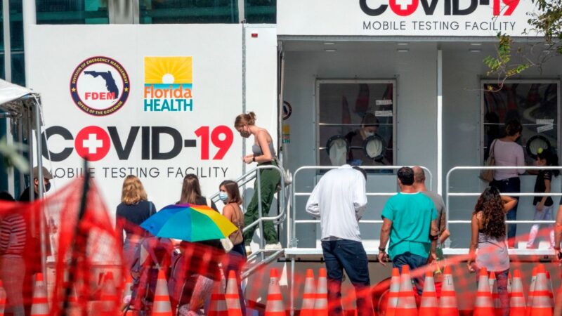Piden mano dura al gobernador DeSantis porque  Florida ha sumado casi 8,000 nuevos casos de coronavirus