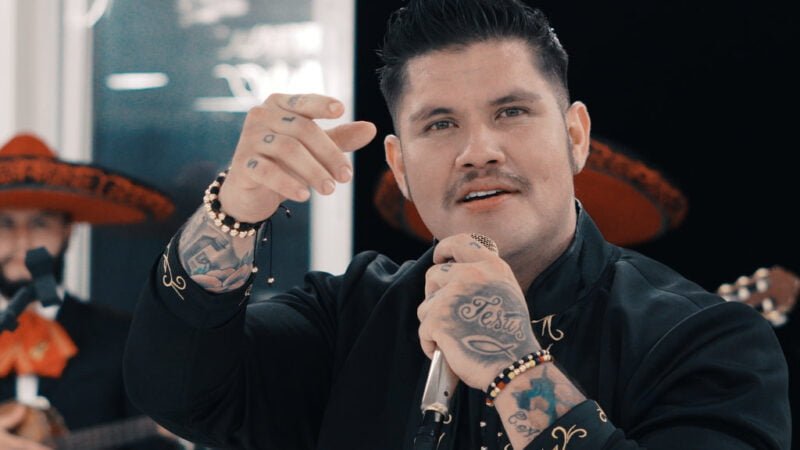 Miller Sebástian regresa a sus raíces con un homenaje a México