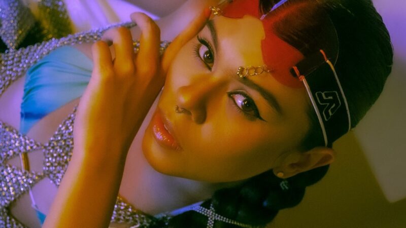 Leena Bae presenta “Dorado”, su nuevo single