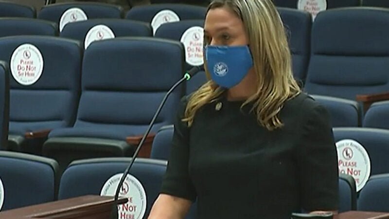 El proyecto de ley de Seguimiento del kit de agresión sexual de la legisladora Emily Slosberg se aprueba en el segundo comité de la Cámara de Representantes