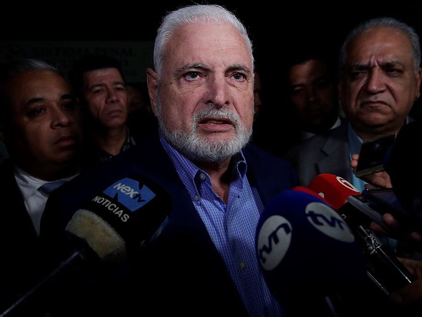 Martinelli al banquillo en un nuevo juicio por espionaje político en Panamá