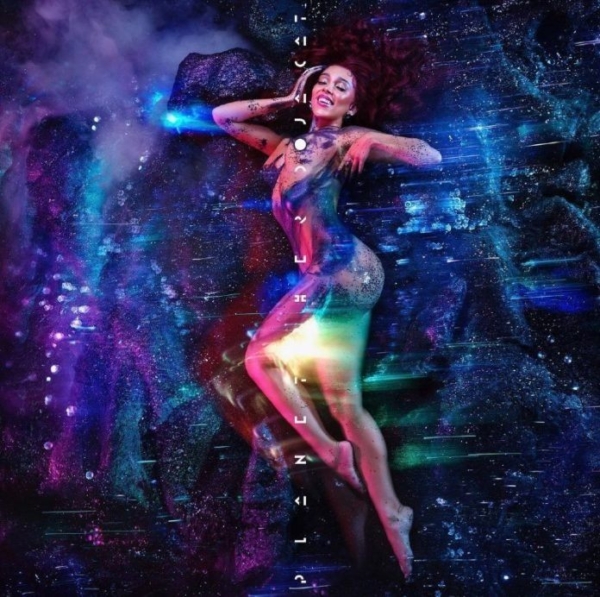 Doja Cat anuncia el contenido del álbum “Planet Her” y estrena el single “Need To Know”