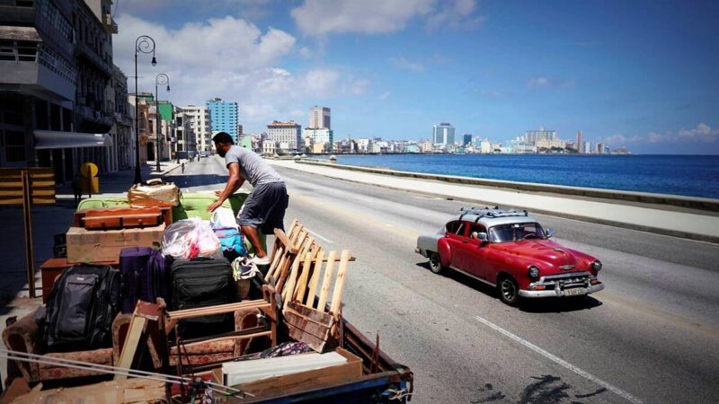 El ojo de la tormenta tropical Elsa está muy cerca de la costa cubana
