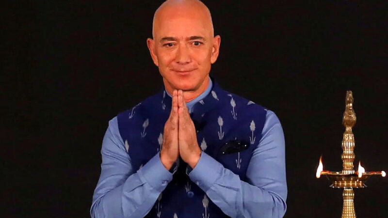 Jeff Bezos deja de ser consejero delegado de Amazon y le sustituye Andy Jassy