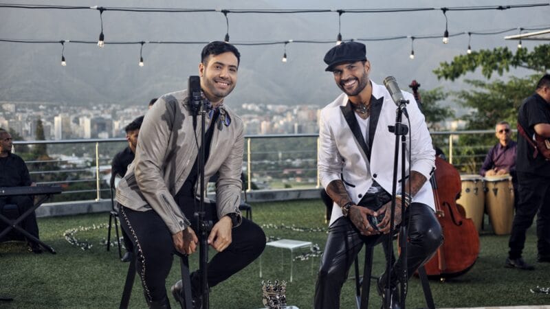 Luis Fernando Borjas y Frangel Ramos junto a D’ Total Zulianidad ofrecen una propuesta encantadora titulada “Solo Con Tu Luz”