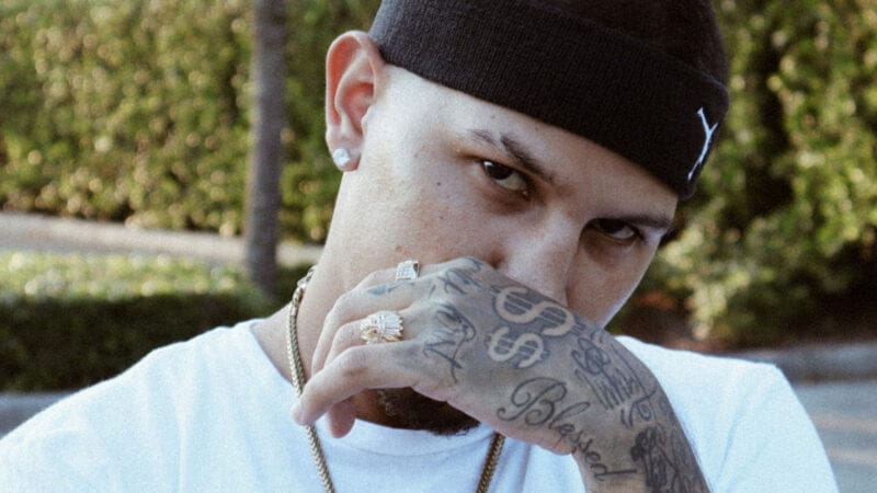 El colombiano Young Ambitionz se ha convertido en una promesa del género urbano