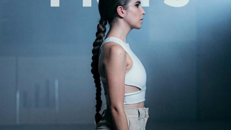 MAREAH, la artista colombiana, presenta su nuevo sencillo “Tres”
