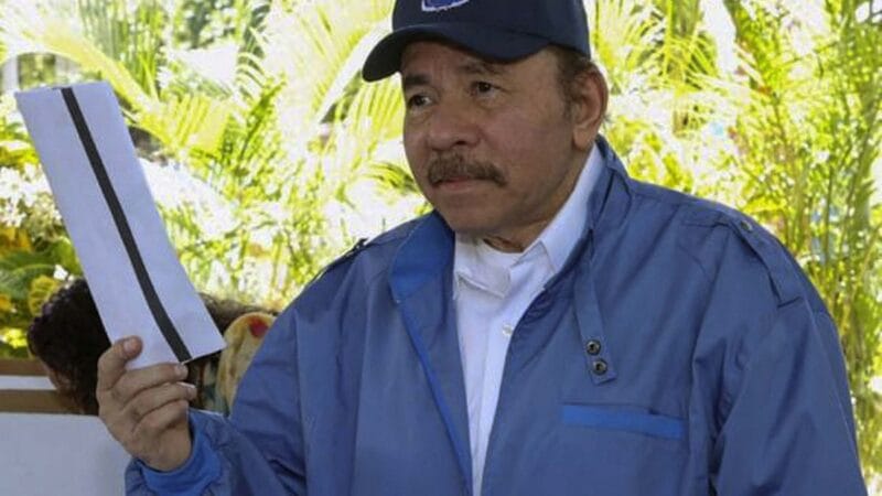 Ortega es reelegido a un quinto mandato con sus rivales opositores detenidos