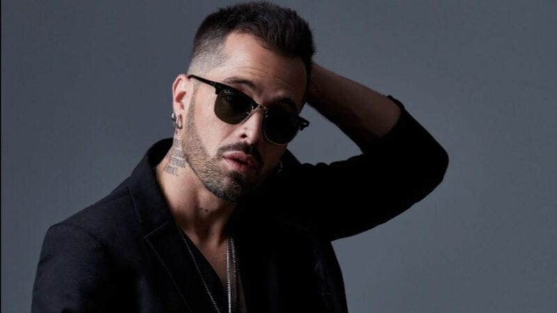 ¿Mike Bahía prepara gira?
