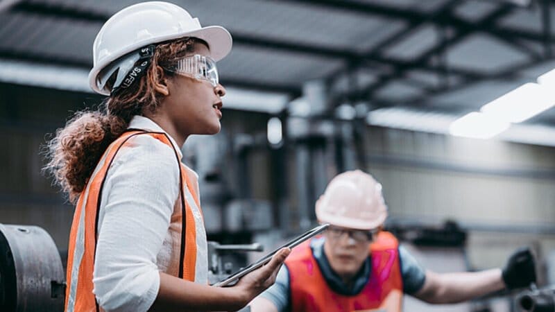 Obtenga ayuda para la formación profesional de jóvenes