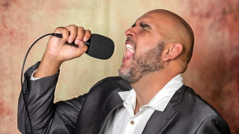 Armando Guillén destaca “el regreso de la voz a un rol protagónico” en la industria
