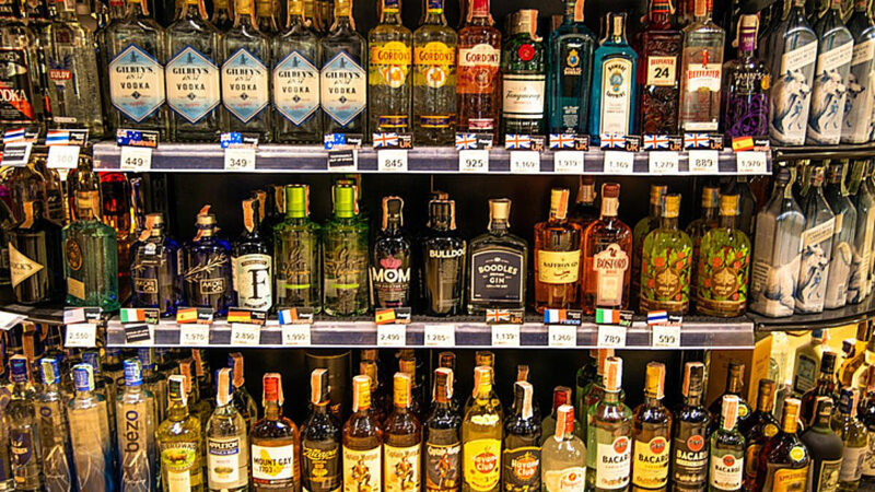 ¿Cuánto alcohol beben los hispanos?