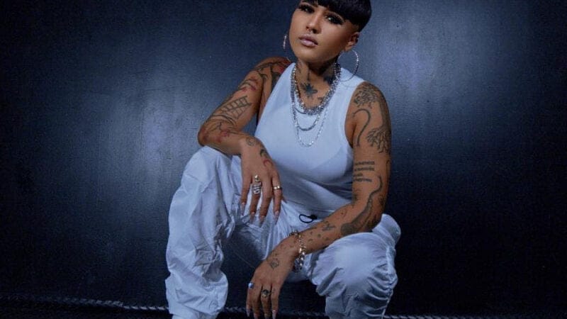Con más fuerza Elysanij en el género urbano dispuesta a convertirse en una leyenda del reggaeton