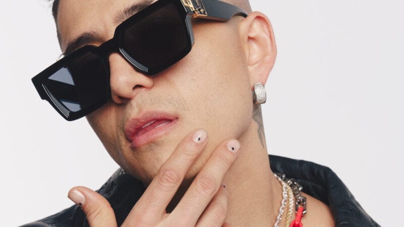 Andy Rivera estrena el sencillo y el video de “Algo Me Dijo”