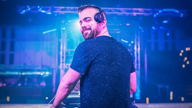 Alen Sarell, la apuesta latina de la música electrónica, presenta “Think About It”