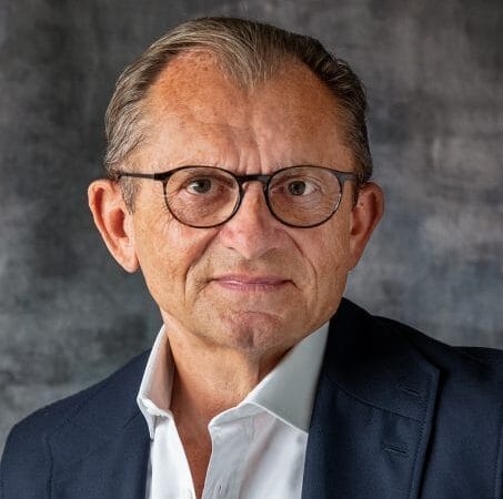 Roberto Martinoli, presidente y director ejecutivo de Silversea Cruises, pasa a ocupar el cargo de asesor senior; Barbara Muckermann es nombrada como sucesora