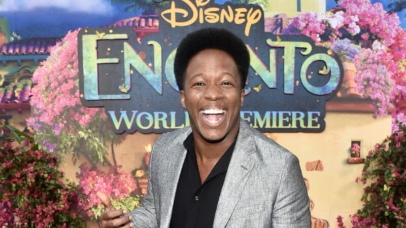 Mauro Castillo reconocido con Premio Grammy junto a Lin Manuel Miranda y el elenco de “Encanto” por “No hablamos de Bruno”