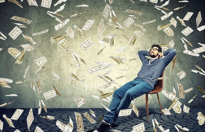 No se deje engañar, el Gobierno no ofrece “dinero gratis”