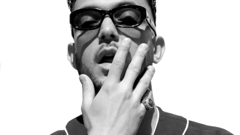 C. TANGANA celebra el quinto aniversario de “Avida Dollars” con el lanzamiento de“Estrecho / Alvarado”su nuevo single