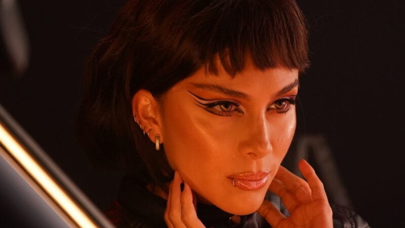 Greeicy presenta a los fans su alter ego, Yeliana, con el nuevo sencillo doble “Que Me Quiera – Lokita”