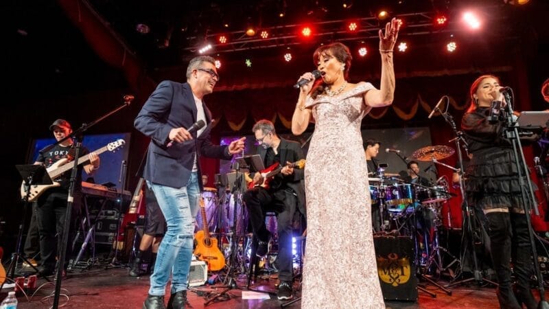 “Mimy & Tony” se presentan en el Flamingo Theater Bar y agotan las entradas