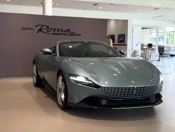 Ferrari Roma Spider