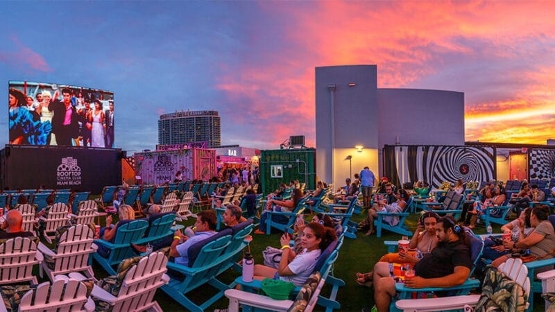Programación de noviembre de Rooftop Cinema Club: Cine al aire libre con vista a la ciudad en Miami