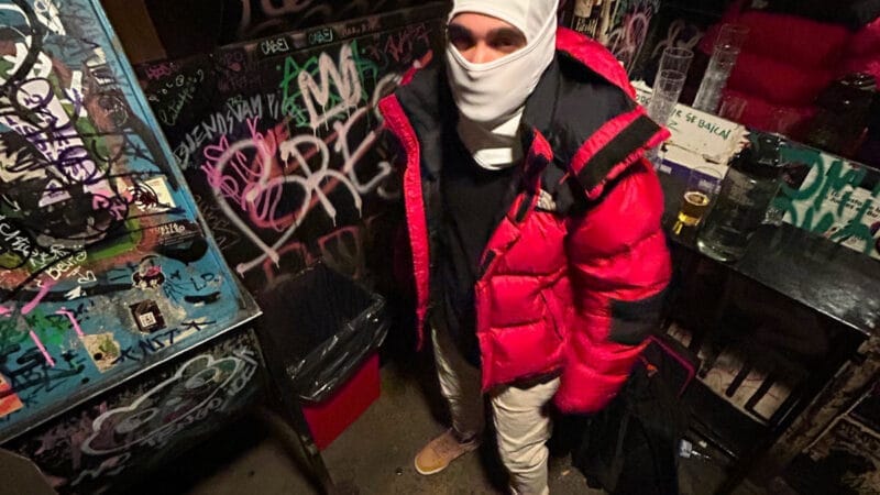 Pacto: la poderosa colaboración de Talevi y Midel que celebra la hermandad y la lealtad