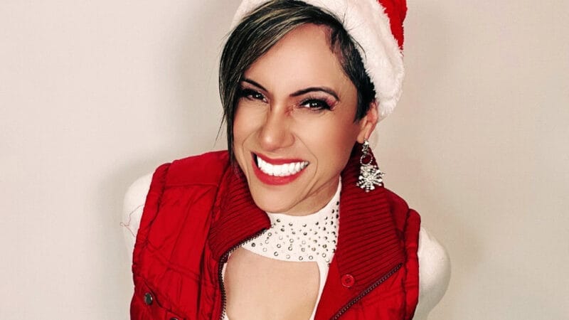“My Favorite Things”: Izis la Enfermera de la Salsa su versión del clásico navideño