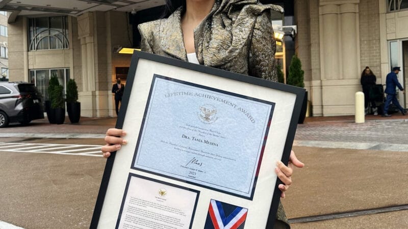 La Dra. Tania Medina es reconocida con el premio “United States President’s Lifetime Achievement Award” en Washington, DC