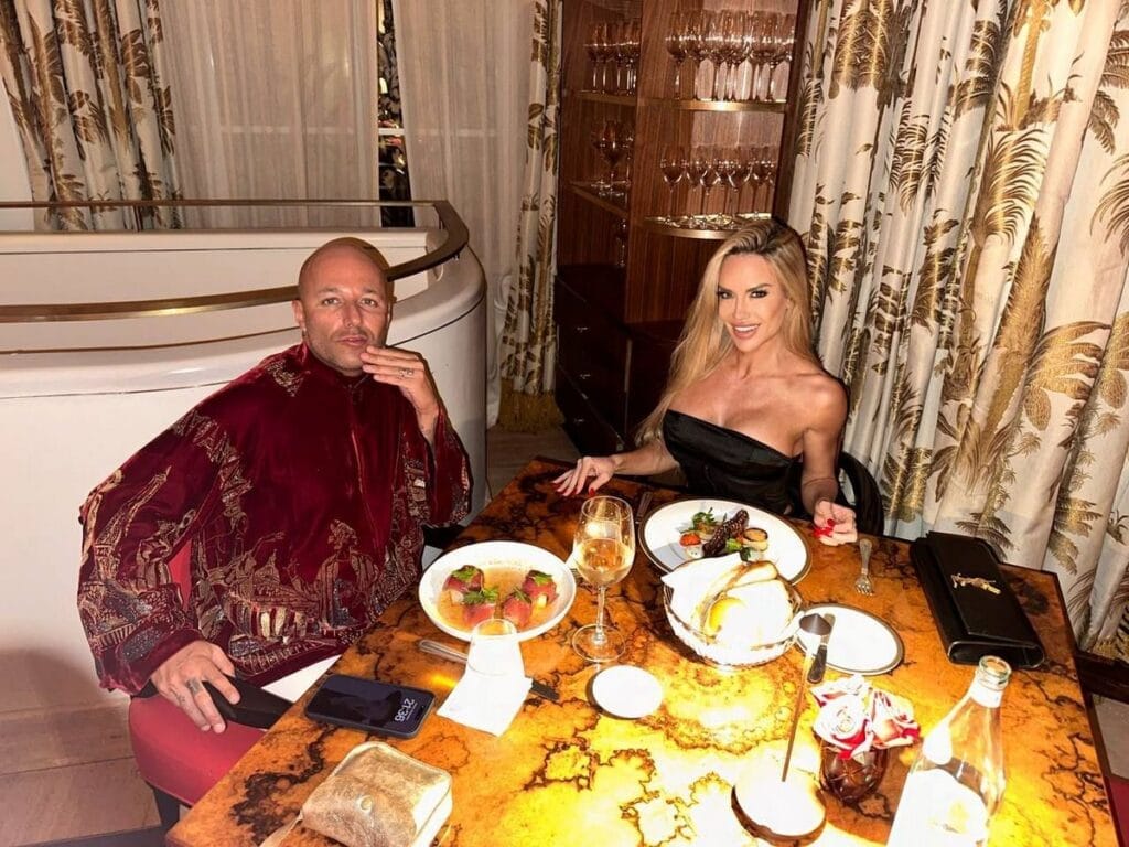 Luciana Salazar y Gaby Álvarez