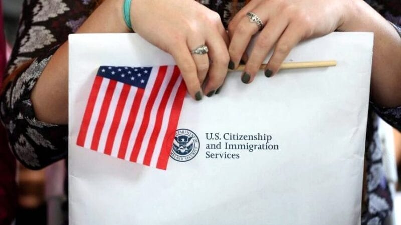 Exención de exámenes de inglés y educación cívica en la naturalización en Estados Unidos para personas con discapacidades