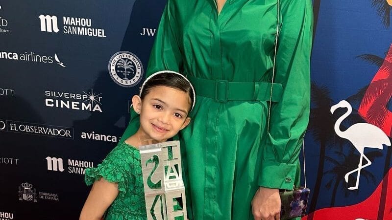 El IAFFM rinde homenaje en Miami a Natalia Jiménez por sus 20 años de carrera musical