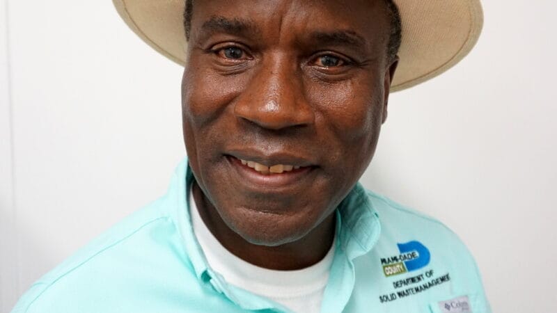 Miami-Dade Contrata al Nuevo Director de la División de Control de Mosquitos: Dr. John-Paul Mutebi