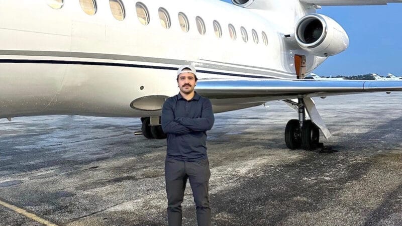 Celebridades a 30.000 pies: La travesía de Rodríguez da Gama con Quiles, Nodal, James y otras estrellas del espectáculo y el deporte