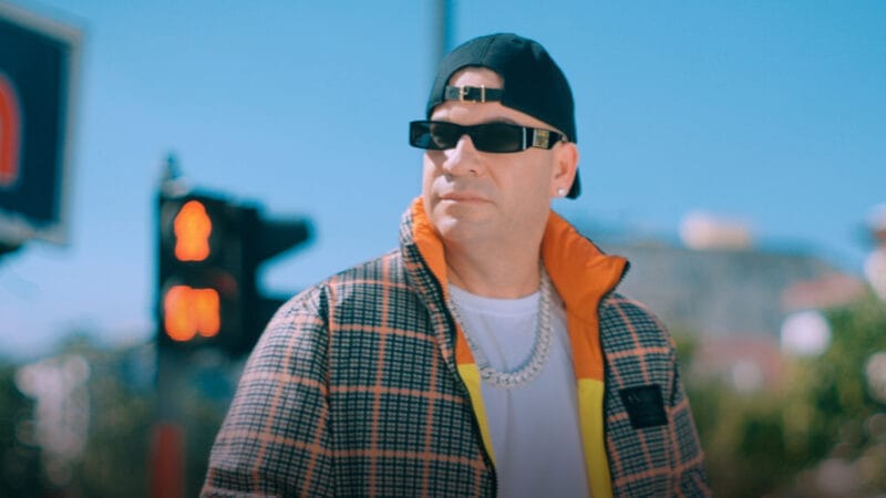 “Lo De Nosotros” el nuevo hit urbano del cantante y compositor cubano Jaykei 305