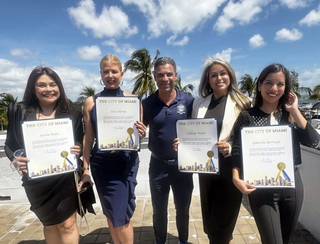 Mujeres Exitosas de Alto Nivel