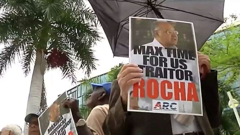 Exilio cubano pide pena máxima para ex embajador Manuel Rocha
