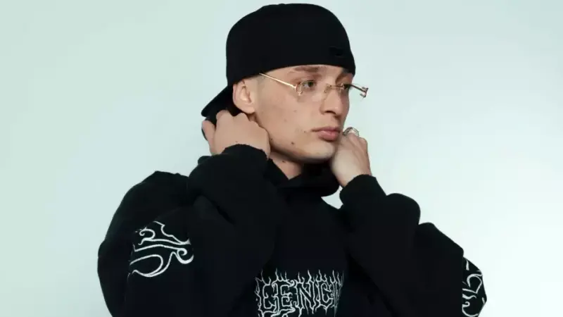 Peso Pluma revela arte y canciones de su doble álbum ‘Éxodo’