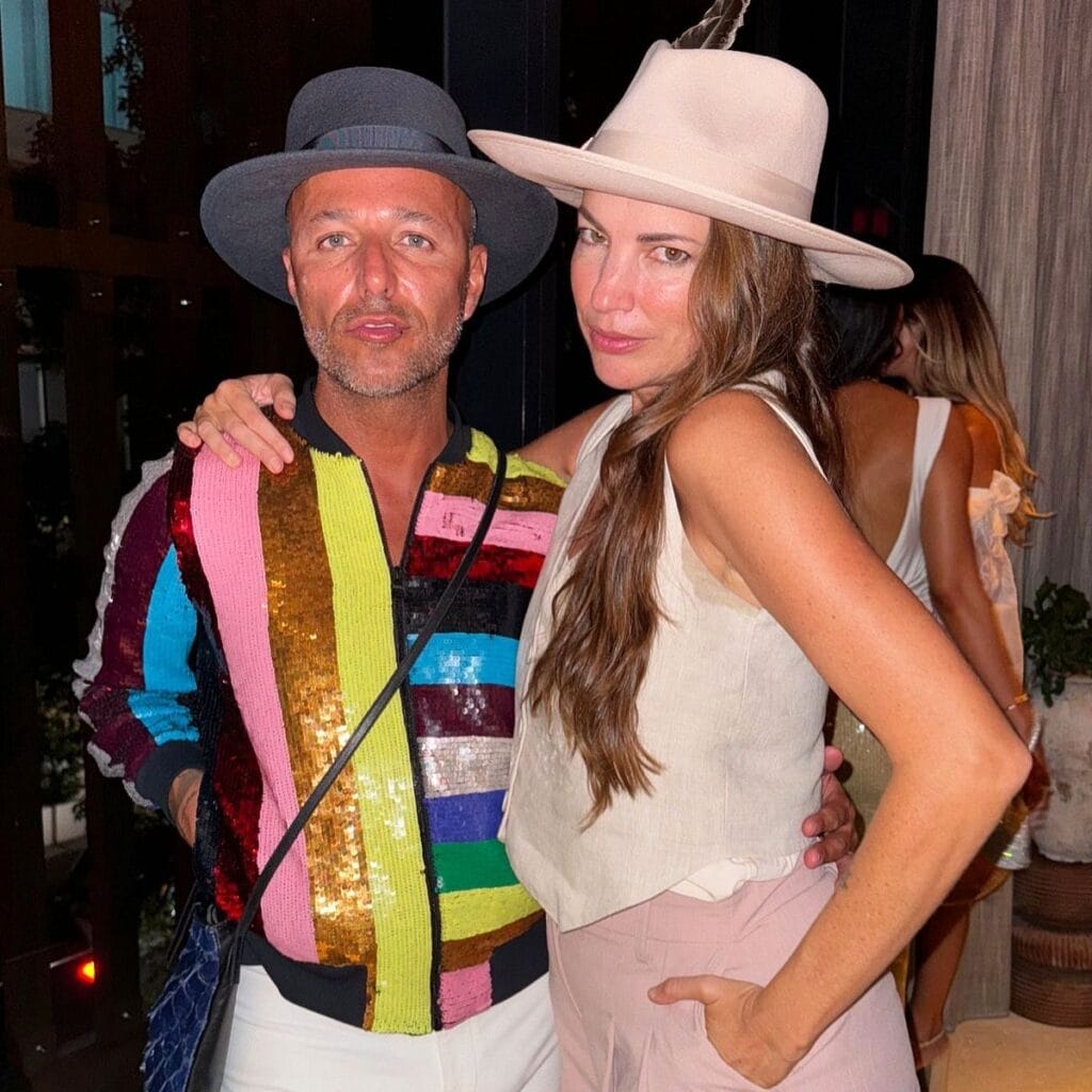 Gaby Álvarez y Deborah de Corral