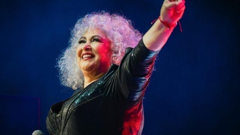 Amanda Miguel: Un retorno triunfal a los escenarios con un tributo al amor y a la música