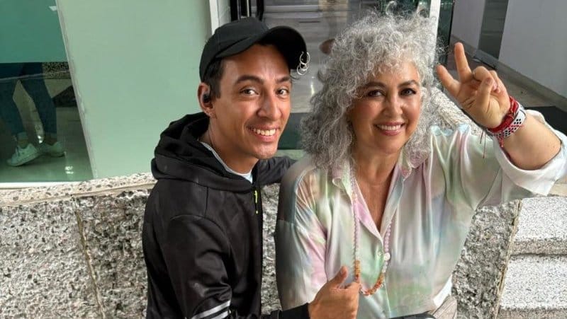 Amanda Miguel enfrenta adversidades con gracia durante su gira latinoamericana