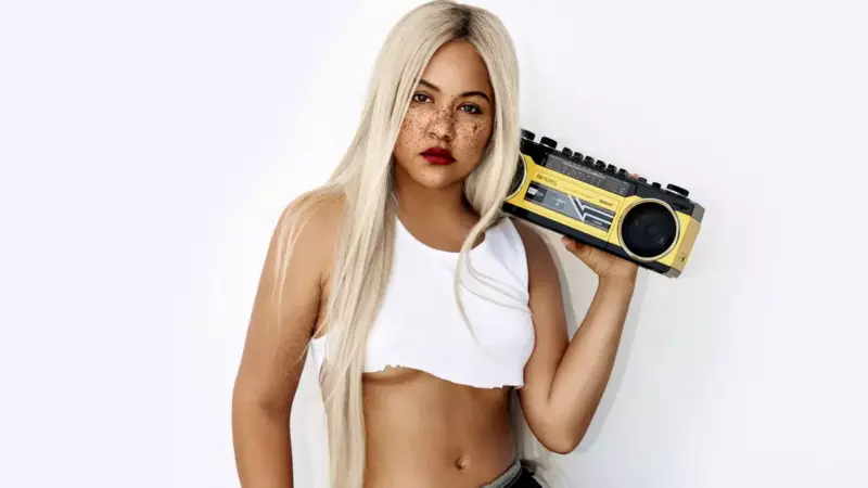 Kat Deluna conquista las listas de éxitos con su nuevo hit Kruela ¡Descubre el fenómeno musical del año!