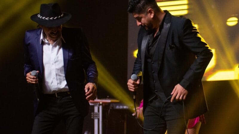 Antonio Ríos y Ariel Puchetta reinventan “El Maestro” en celebración de 35 años de cumbia argentina