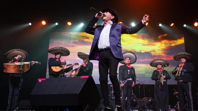 Antonio Ríos lanza álbum en vivo “35 Años” con colaboraciones estelares de la cumbia argentina