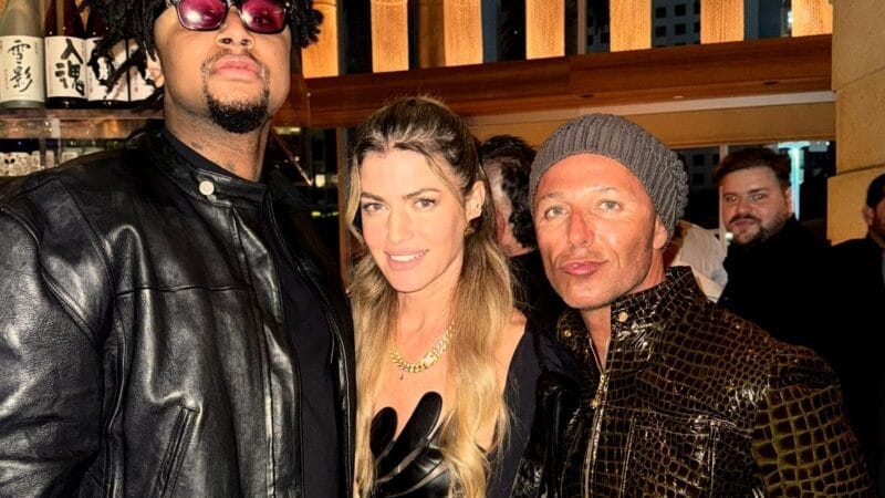 Prince Nasir Dean, Daniela Urzi y Gaby Álvarez en el restaurante Zuma