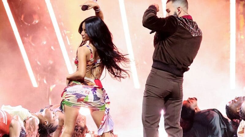 Becky G conquista nuevamente los American Music Awards 2025 como Artista Latina Favorita