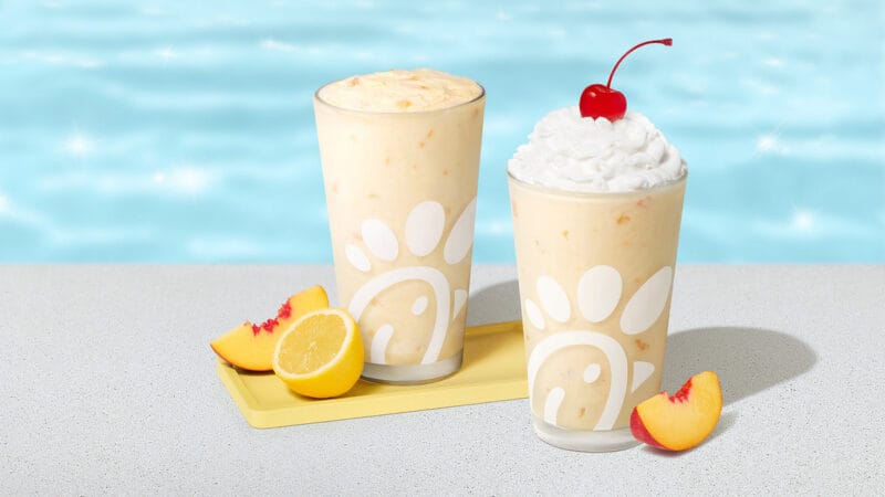 Llega el verano con sabor a durazno ¡Regresa el favorito de los fans, el Chick-fil-A Peach Milkshake!