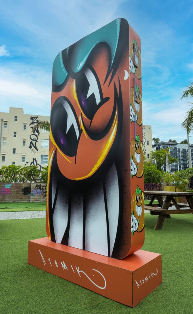 Atomik - Wynwood Back